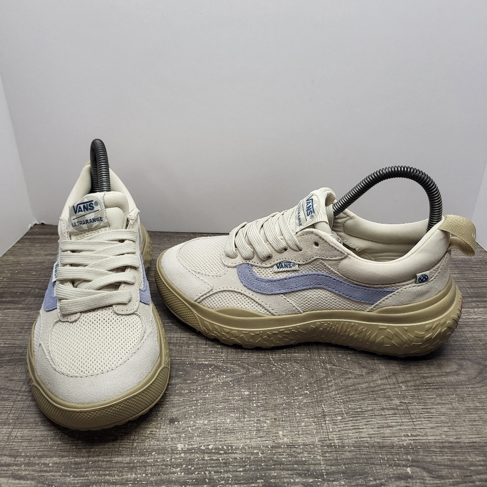 VANS UltraRange NEO VR3 Cream Blue Womens Size 6.5 Gym Shoes New